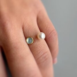 3月誕生石〜アクアマリンとパールフォークリング指輪２粒リング