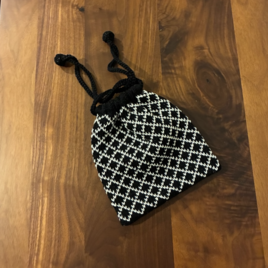 手編みの巾着／コットン黒