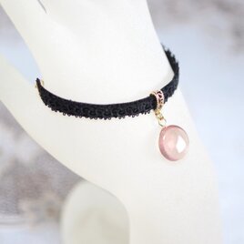 【受注製作】レジンアート　一粒の水滴とタティングレースとベルベットリボンのブレスレット〈楽園に咲く〉