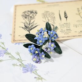 布花　ちっちゃなブルーの花が可愛らしい忘れな草のコサージュ　入学式やハレの日に