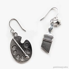 パレットと刷毛ピアス【イヤリング等変更可】