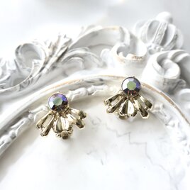 【5&6 5th Avenue】ヴィンテージ オーロラビジュー クリップイヤリング 1950s【1万円以上で送料無料】