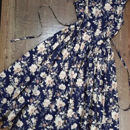 ノースリーブワンピース(紺)