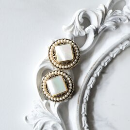 【アメリカ買付】ヴィンテージ ゴールド×マザーオブパール ラウンドイヤリング 1980s【1万円以上で送料無料】