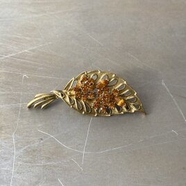 Vintage retro orange bijou botanical leaf brooch