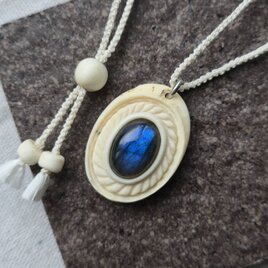 鹿の角 ブルーラブラドライトのペンダント#4