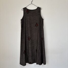 ＊アンティーク着物＊花蜀江紋模様泥大島紬のワンピース（Ｌサイズ・５マルキ）