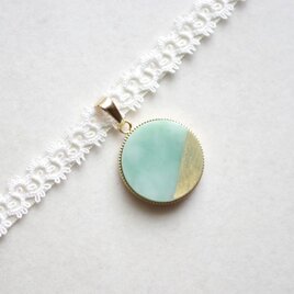 【受注製作】レジンアート　ラウンドモチーフとタティングレースとサテンリボンのチョーカー〈アポロンの霊木〉