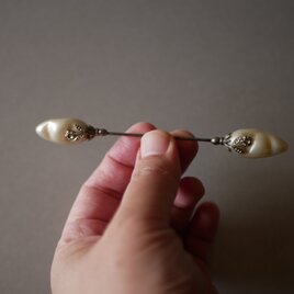 フランスアンティークのハットピン　パールとフラワーモチーフ　アンティークのある暮らし