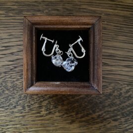 ハーキマークオーツのイヤリング