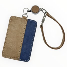 毎日に馴染む 手縫いの本革パスケース｜アラスカレザー ナチュラル×ブルー｜リール付き