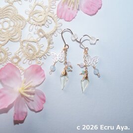 *春うらら*白蝶貝の蝶々が舞うピアス