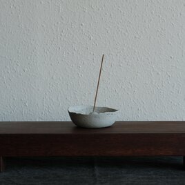 【1点限定】無垢材の切出し脚付き台　樹種不明　オイル仕上げ ＜1＞