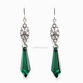 シャンデリアピアス◇グリーン【イヤリング等変更可】