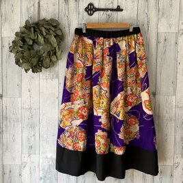 ☆　扇に花柄　子供の着物から　扇に花柄タックスカート　裏地あり♪