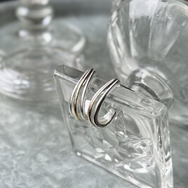 P764-ヴィンテージピアス U.S.A. 1980's Silver & Gold Tone Half Hoop