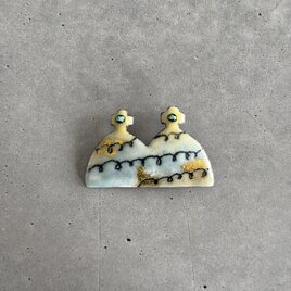 「mountain1」（書割・グラデb）七宝焼ブローチ