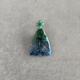 「sankaku大」（書割・g」七宝焼ブローチ