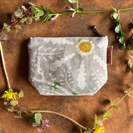 マチありポーチ　春の野草a