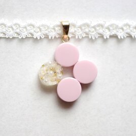 【受注製作】レジンアート　ラウンドモチーフとタティングレースとサテンリボンのチョーカー〈丸を連ねて・花の便り〉