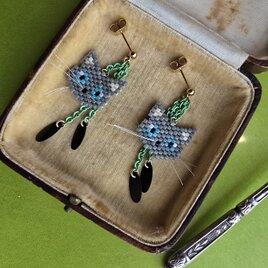 グレー猫のピアス　No.76