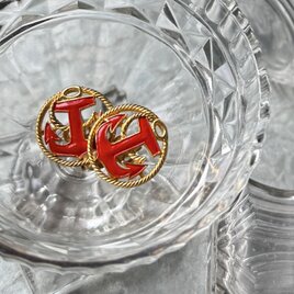 YT43-【 TRIFARI 】トリファリ・ヴィンテージイリング 1960s Gold Tone Anchor Red