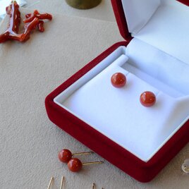 【希少】K18 赤珊瑚のクラシカルなピアス 6mmUP