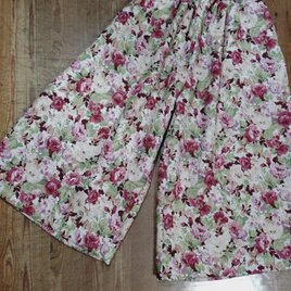 ワイドキュロット　スカパン　スカンツ（エンジ ）