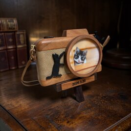 4月15日までの期間限定 フォトフレーム 木製 カメラ 猫 名入れ 写真立て サクラ ギフト プレゼント インテリア
