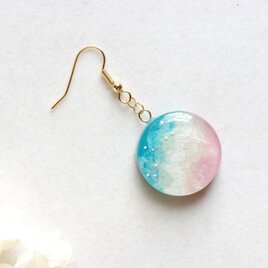 レジンアート　ラウンドピアス〈夕と夜のあわい②〉