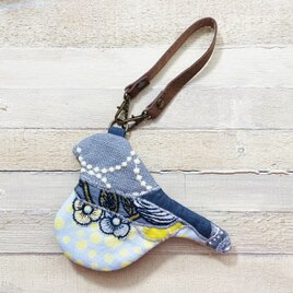 z385●トリポーチ（ミナペルホネン刺繍生地使用