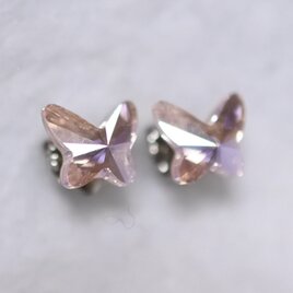 スワロフスキー・バタフライの一粒ピアス（レアカラー・ロザリンムーンライト・チタンポスト）