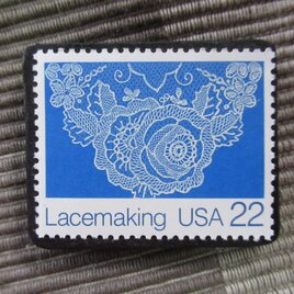 アメリカ1987年　レース編み切手ブローチ 10882