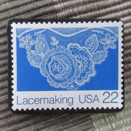アメリカ1987年　レース編み切手ブローチ 10885