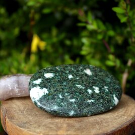 プレセリブルーストーン　パームストーン