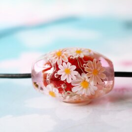 マーガレットのとんぼ玉革紐チョーカー（ガラス玉）泡入り／赤×ピンク