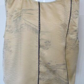 ８６８０　花柄の着物で作った着物で作ったベスト