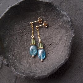 【K14gf】Green Tourmaline × Kyanite Earrings／グリーントルマリン×カイヤナイト ピアス