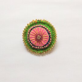 ビーズ刺繍のブローチ⑨