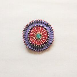 ビーズ刺繍のブローチ⑬
