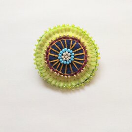 ビーズ刺繍のブローチ⑭