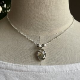 ふたば春の芽生えペンダント