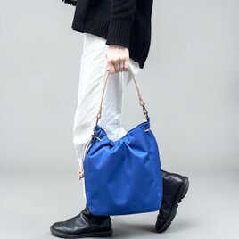 撥水加工で丈夫！A4サイズも入る巾着バッグ　BALON：ブルー（CORDURA　撥水加工ナイロン）