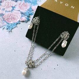 《Avon》 “SILVERTONE SWAG” エイボン ヴィンテージネックレス