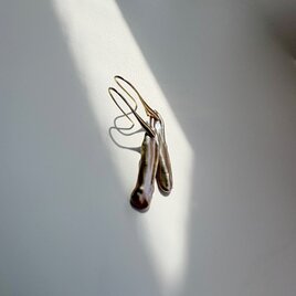 稀少なグレーケシパールピアス