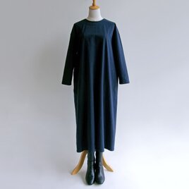 国産綿麻キャンバス（紺）のシンプルなワンピース＊送料無料