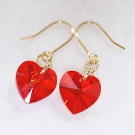 ゴールドチタンピアス・スワロフスキーハート（ライトシャムオーロラ）