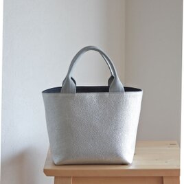 レザーベビートート　シルバー