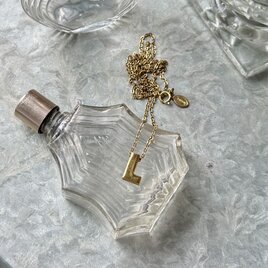 NA167-【 AVON 】エイボン・ヴィンテージネックレス 1978 Initial Attraction "L"