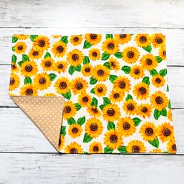 ランチョンマット小　(25×33)　【ひまわり★白】